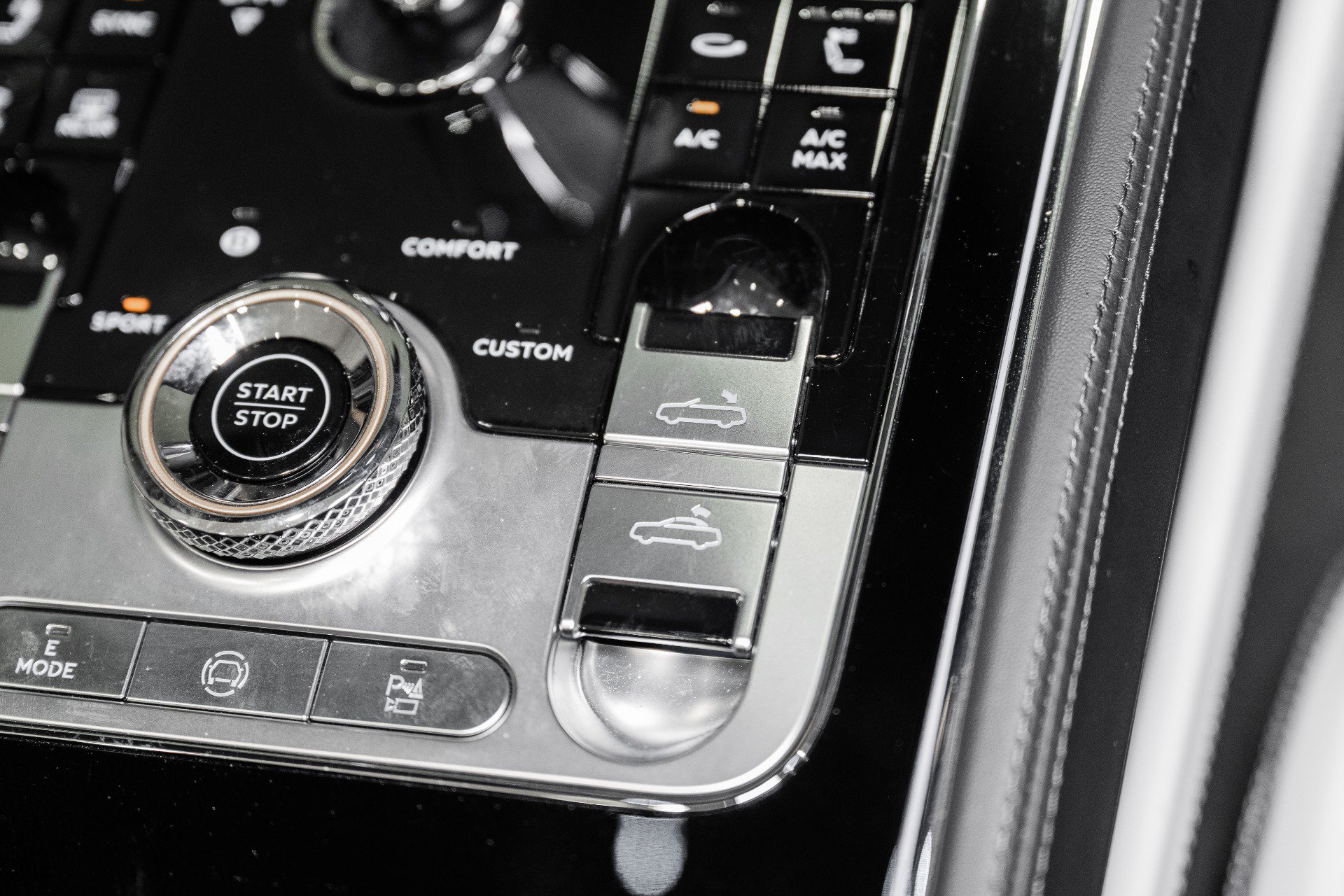 Used 2025 Bentley Continental GT Speed AWD/4WD image 43