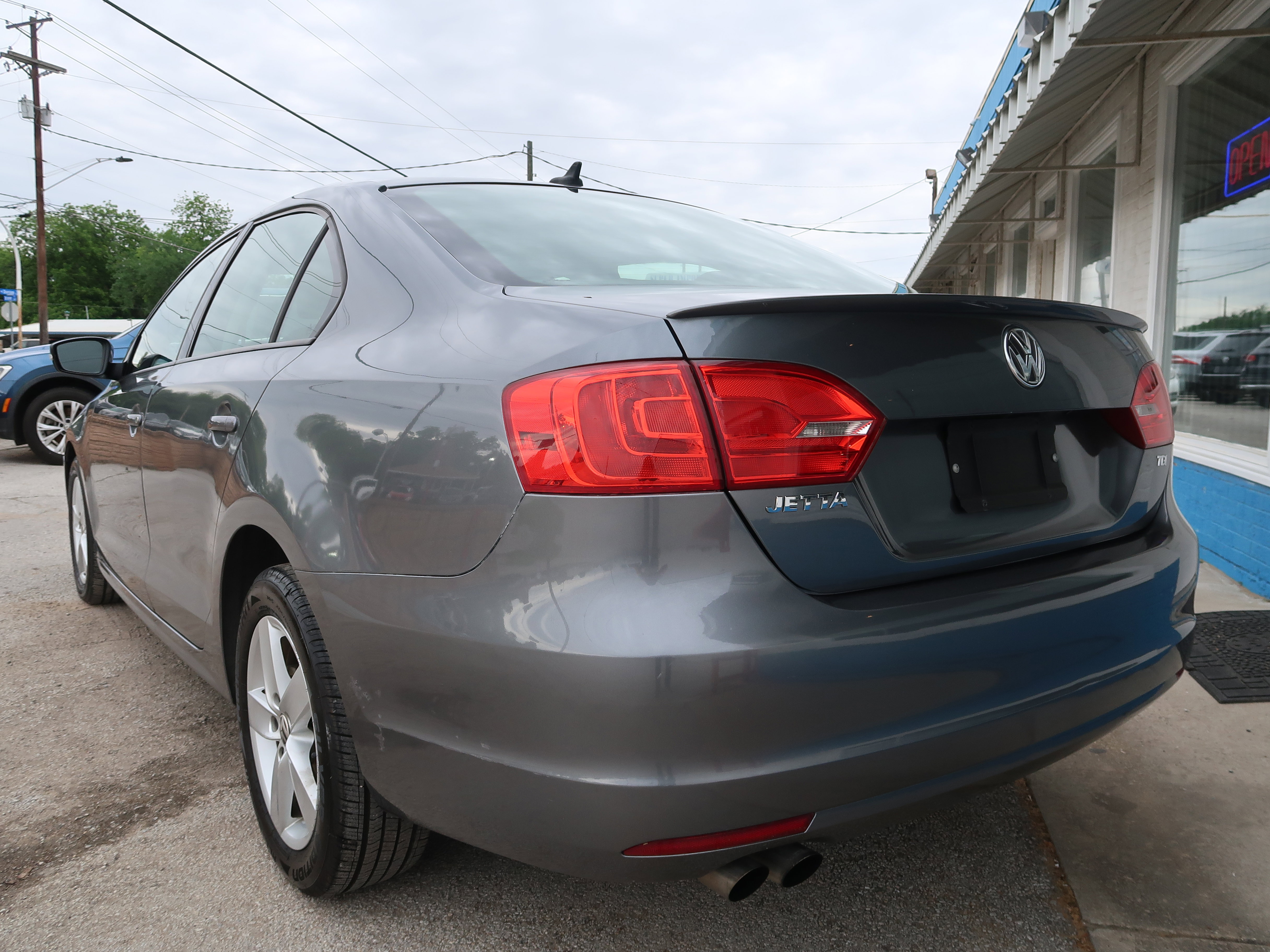 Used 2012 Volkswagen Jetta TDI FWD image 7