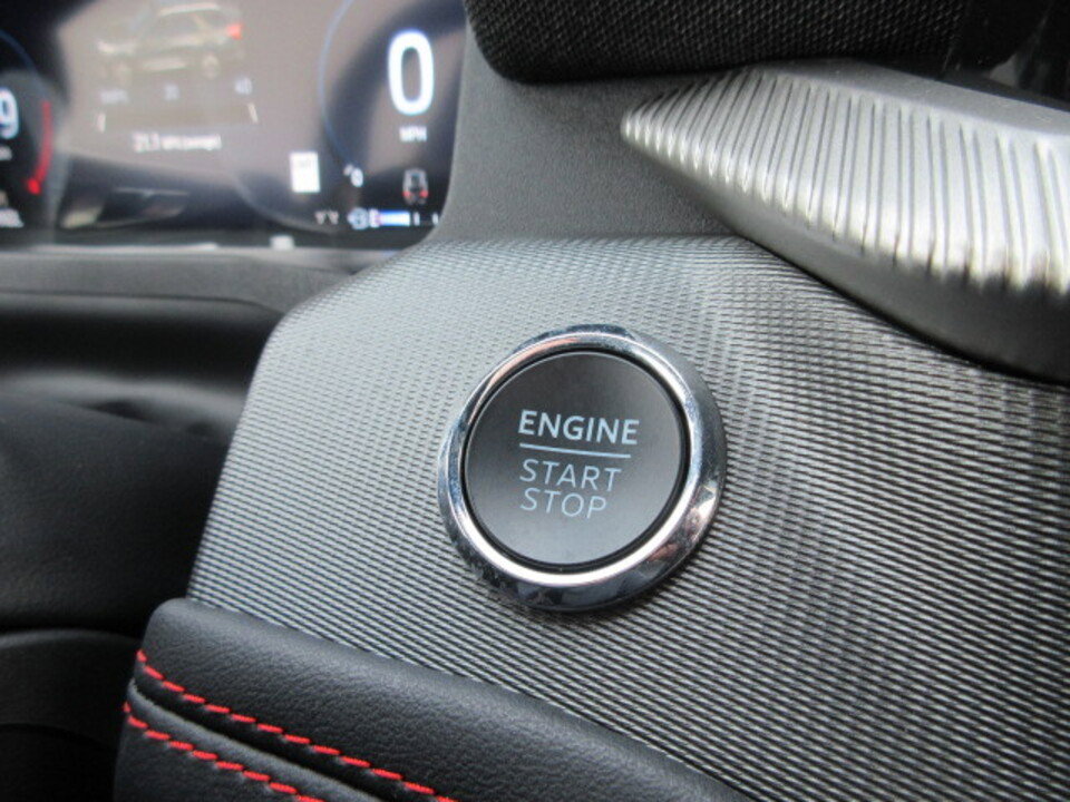 Used 2025 Ford Explorer ST-Line w/ Premium Package image 34