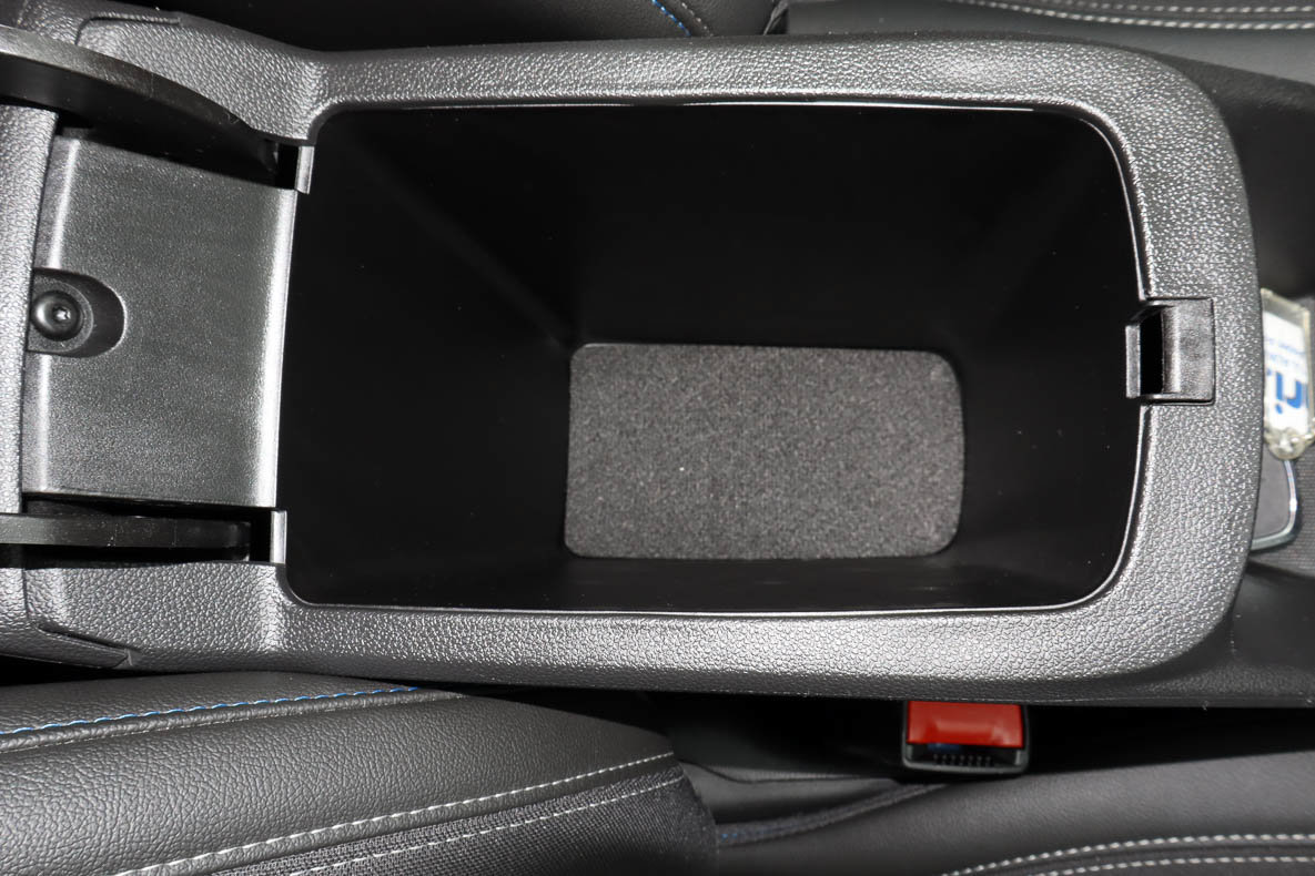 Used 2025 Chevrolet Trax LT FWD image 24