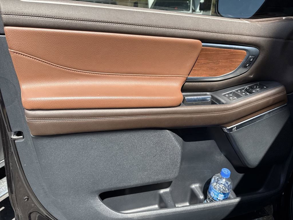 Used 2025 Ford Expedition Max King Ranch AWD/4WD image 13