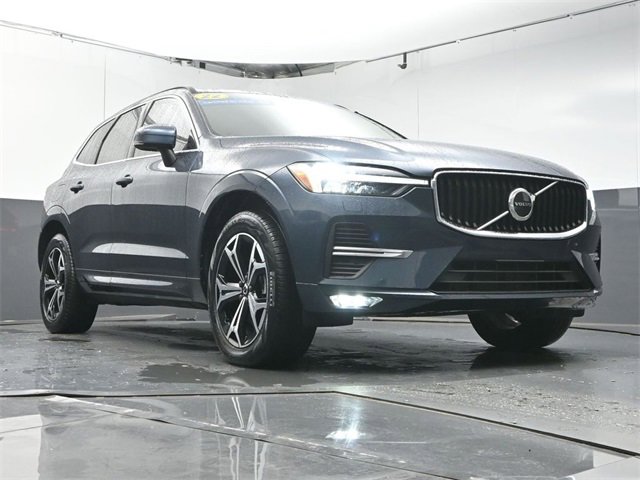 Used 2022 Volvo XC60 B5 Momentum w/ Climate Package image 34
