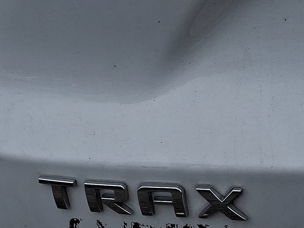 Used 2024 Chevrolet Trax LS FWD image 30