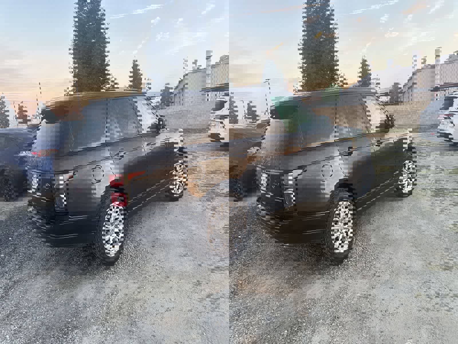 Used 2021 Land Rover Range Rover image 4