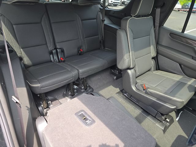 New 2026 GMC Yukon Elevation w/ Elevation Premium Package AWD/4WD image 24