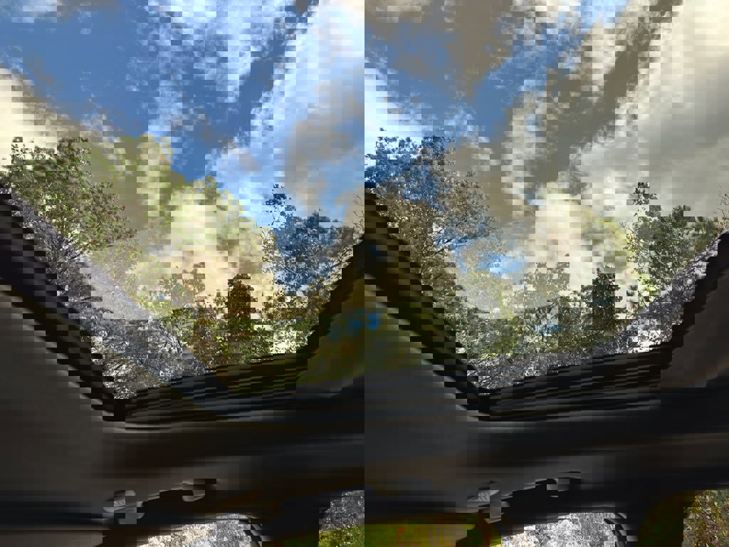 New 2025 Jeep Grand Cherokee Altitude image 9