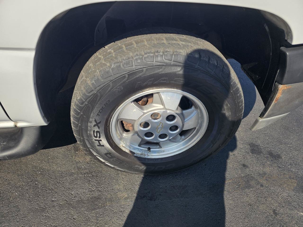 Used 2003 Chevrolet Tahoe LS RWD image 14
