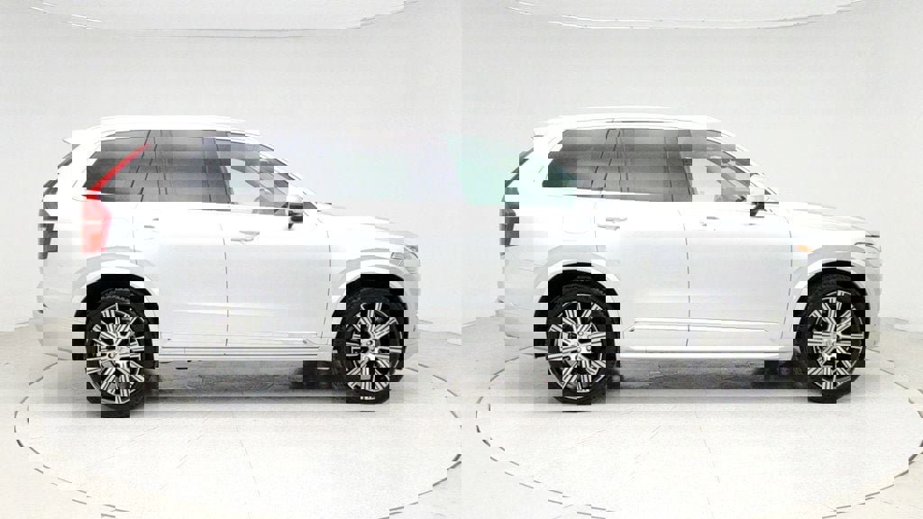Used 2021 Volvo XC90 T6 Inscription image 4