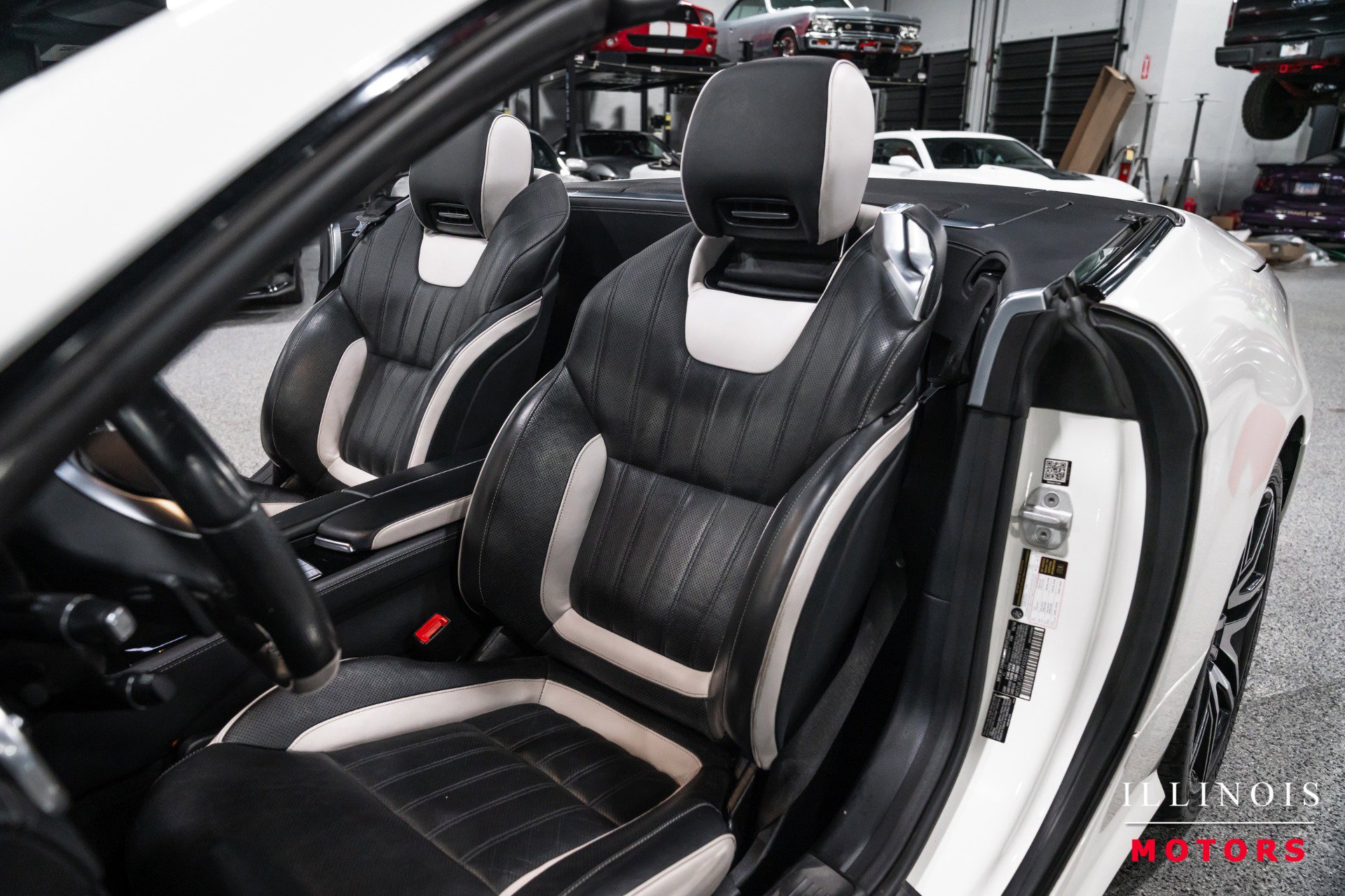 Used 2015 Mercedes-Benz SL 550 image 21