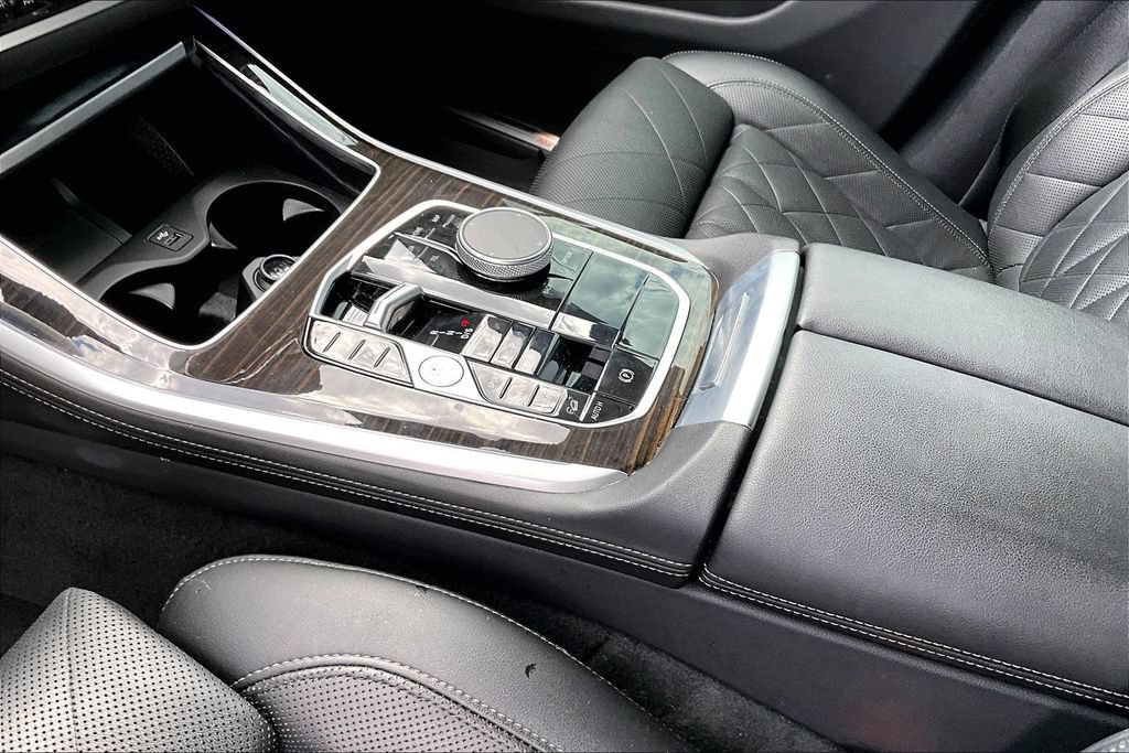 Used 2024 BMW X5 xDrive40i w/ Premium Package AWD/4WD image 15