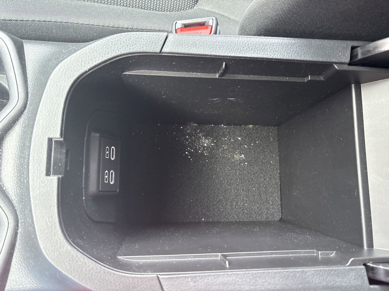 Used 2025 Toyota RAV4 LE image 15