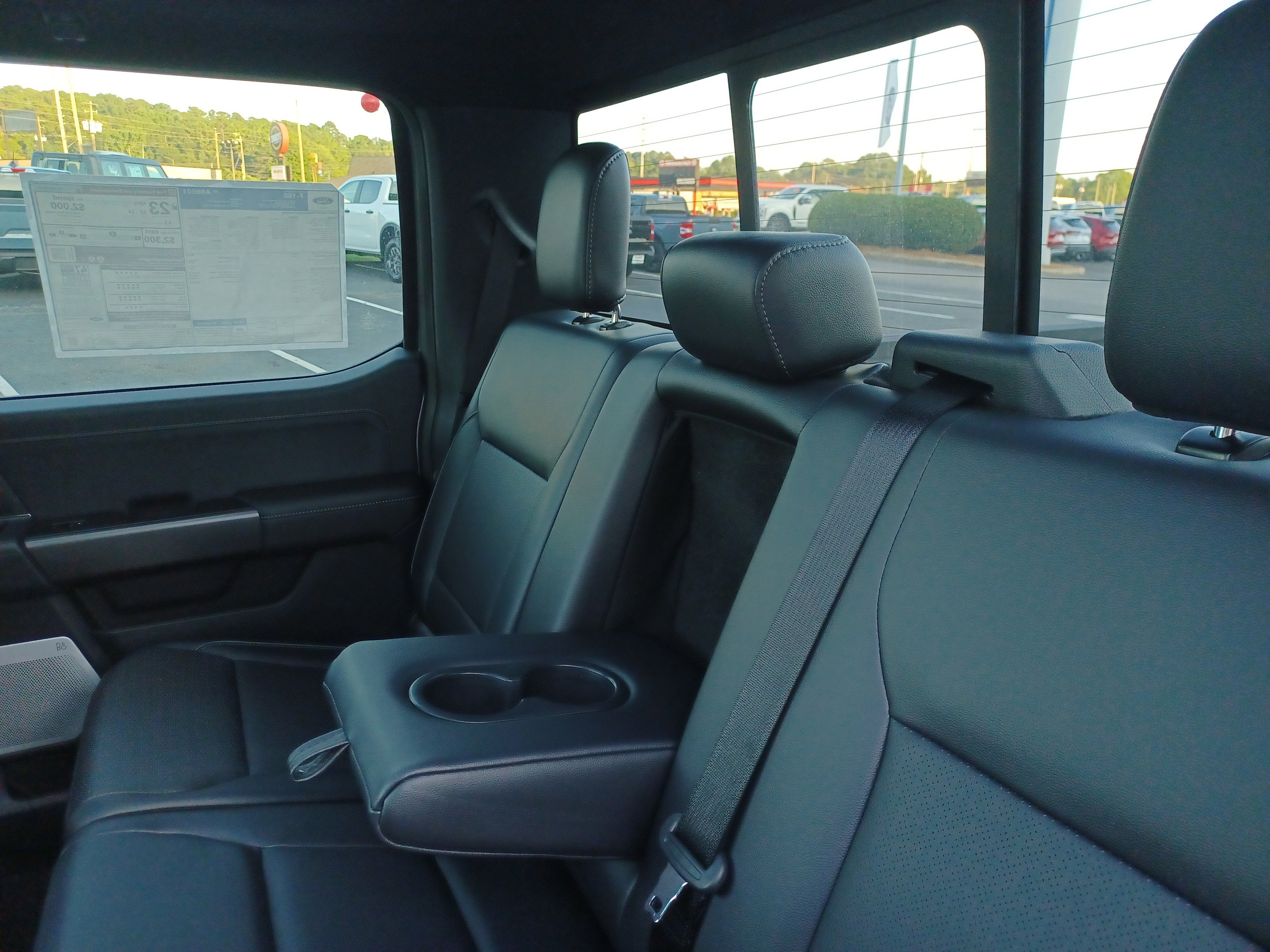 New 2025 Ford F150 Lariat w/ Equipment Group 502A High image 19