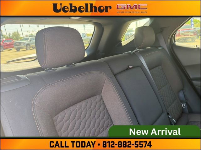 Used 2018 Chevrolet Equinox LT w/ Sun & Infotainment Package FWD image 5