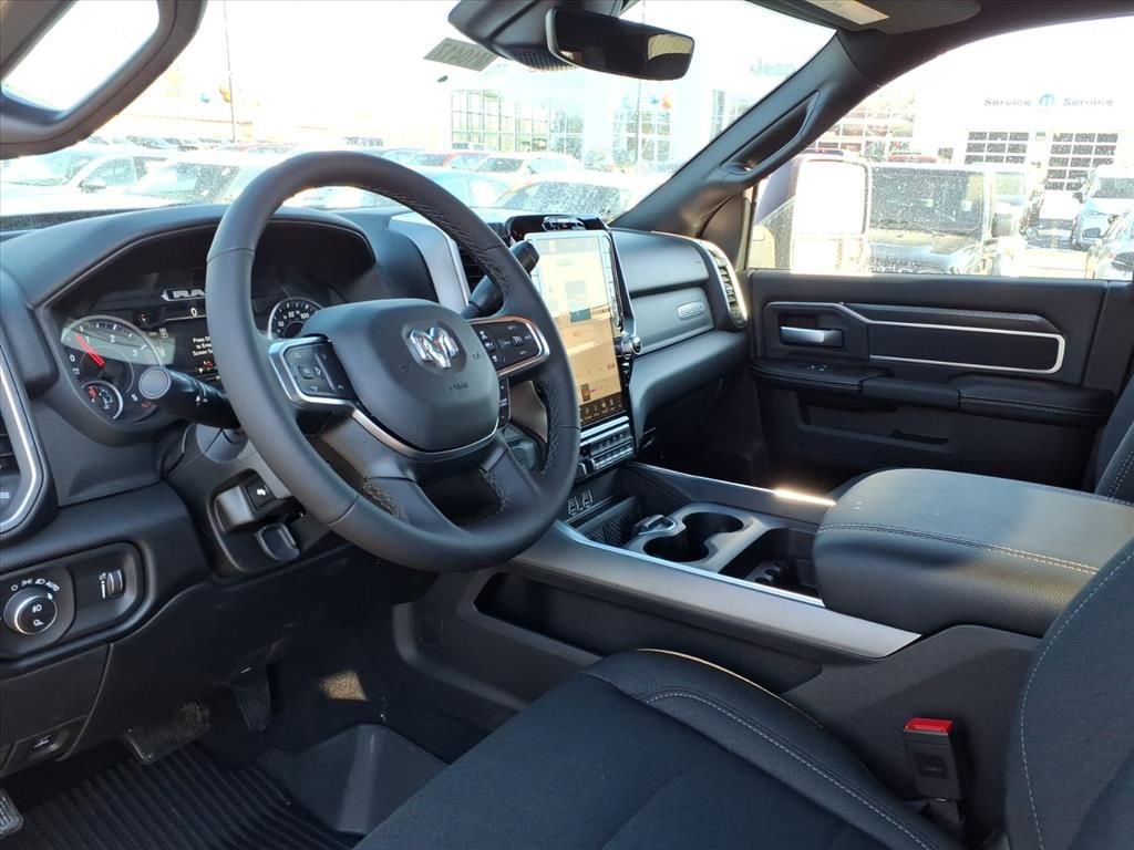 New 2026 RAM 2500 Big Horn AWD/4WD image 14