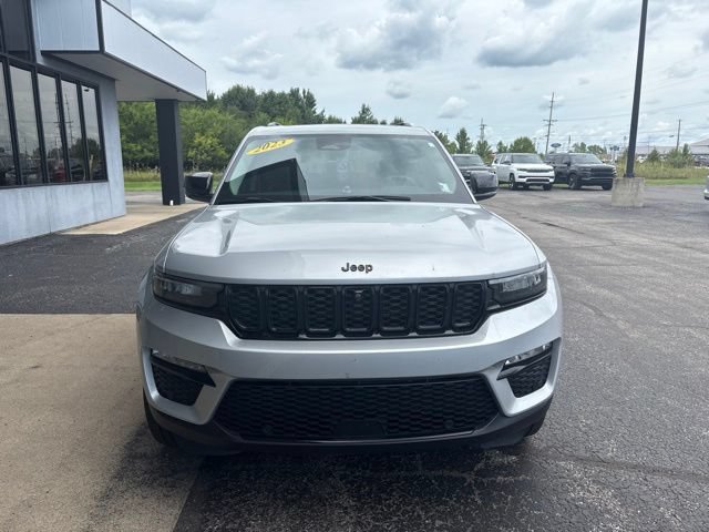 Used 2023 Jeep Grand Cherokee Limited w/ Luxury Tech Group II AWD/4WD image 9