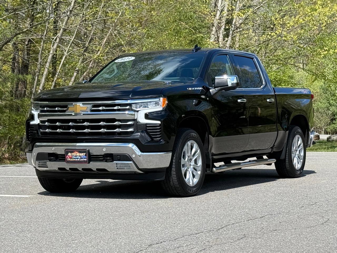 Used 2023 Chevrolet Silverado 1500 LTZ w/ LTZ Premium Package AWD/4WD image 6