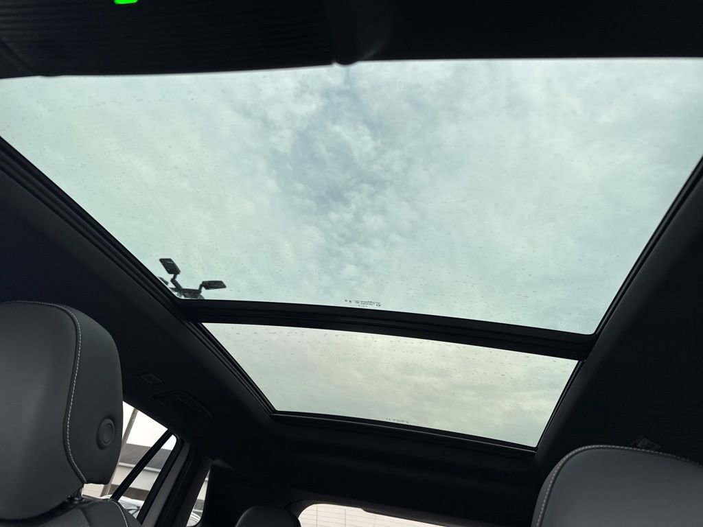 New 2026 Volkswagen Tiguan SE R-Line AWD/4WD image 23