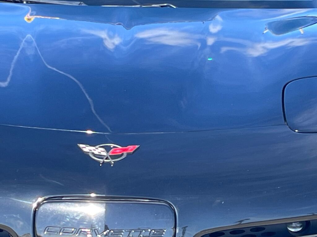 Used 1998 Chevrolet Corvette Coupe w/ Memory Pkg image 9