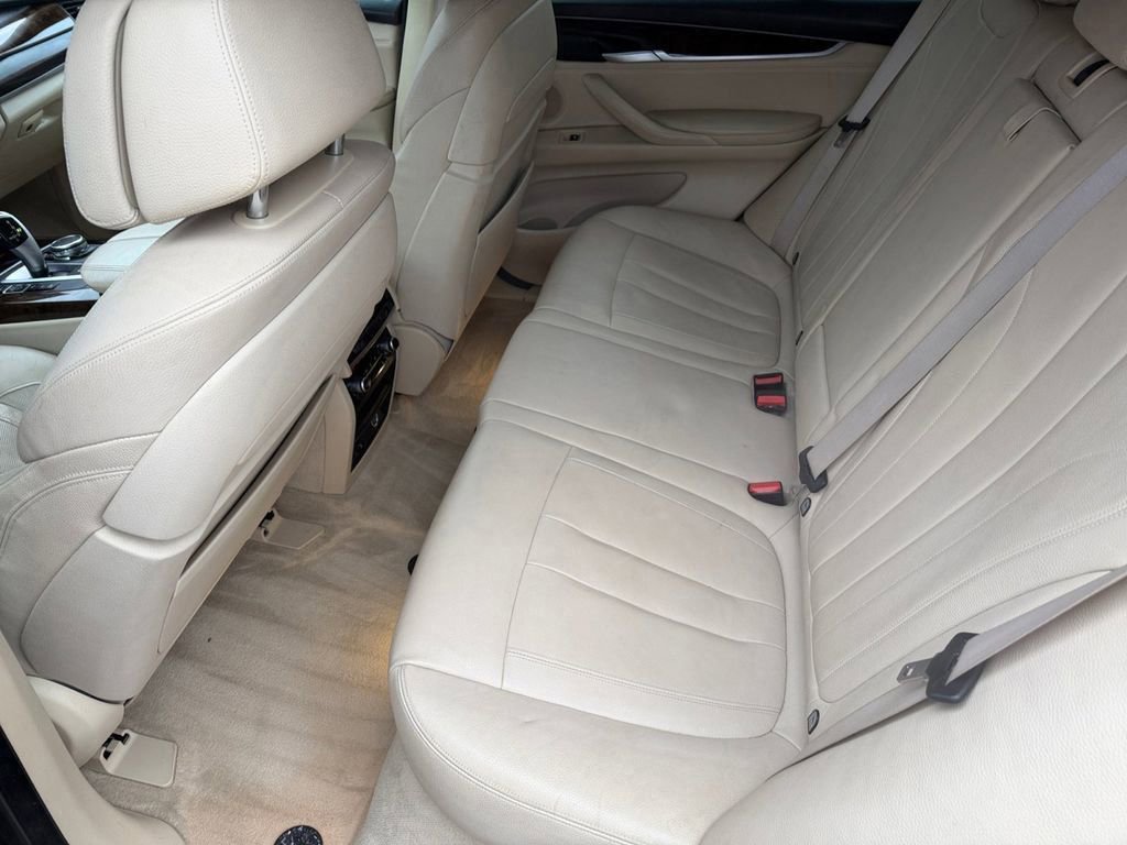 Used 2015 BMW X5 xDrive35i image 11