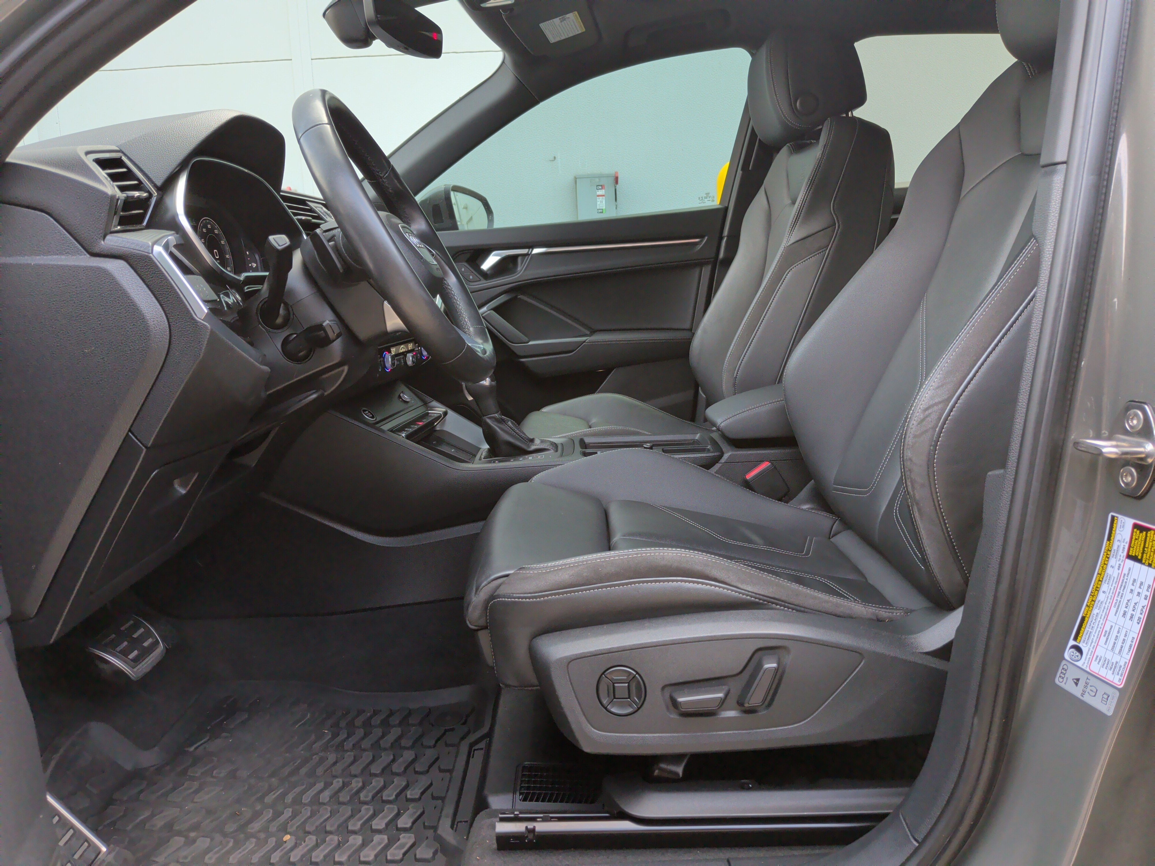 Certified 2022 Audi Q3 2.0T Premium Plus AWD/4WD image 16