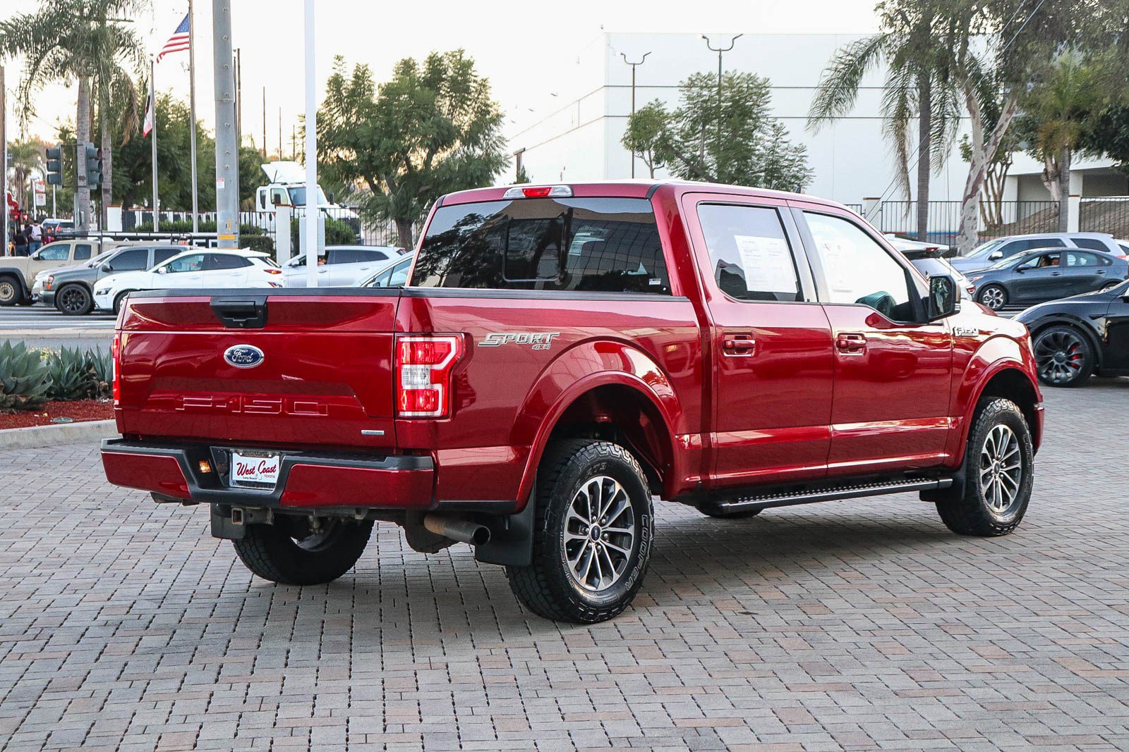 Used 2019 Ford F150 XLT w/ Equipment Group 302A Luxury image 8