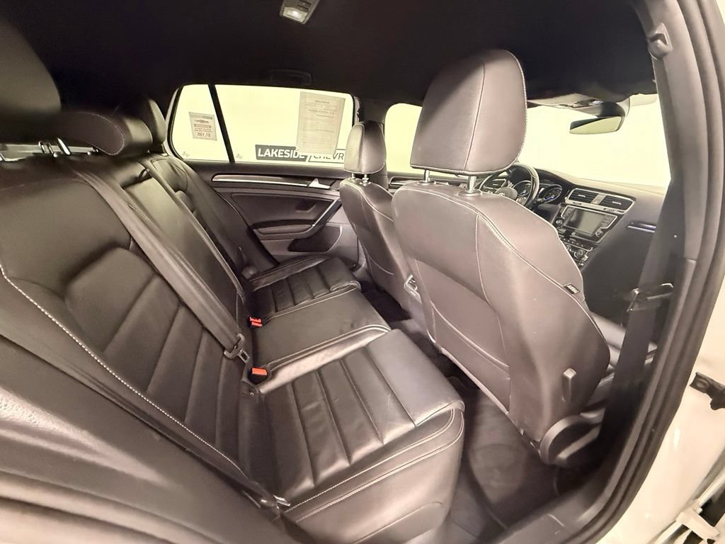 Used 2017 Volkswagen Golf R 4-Door AWD/4WD image 20