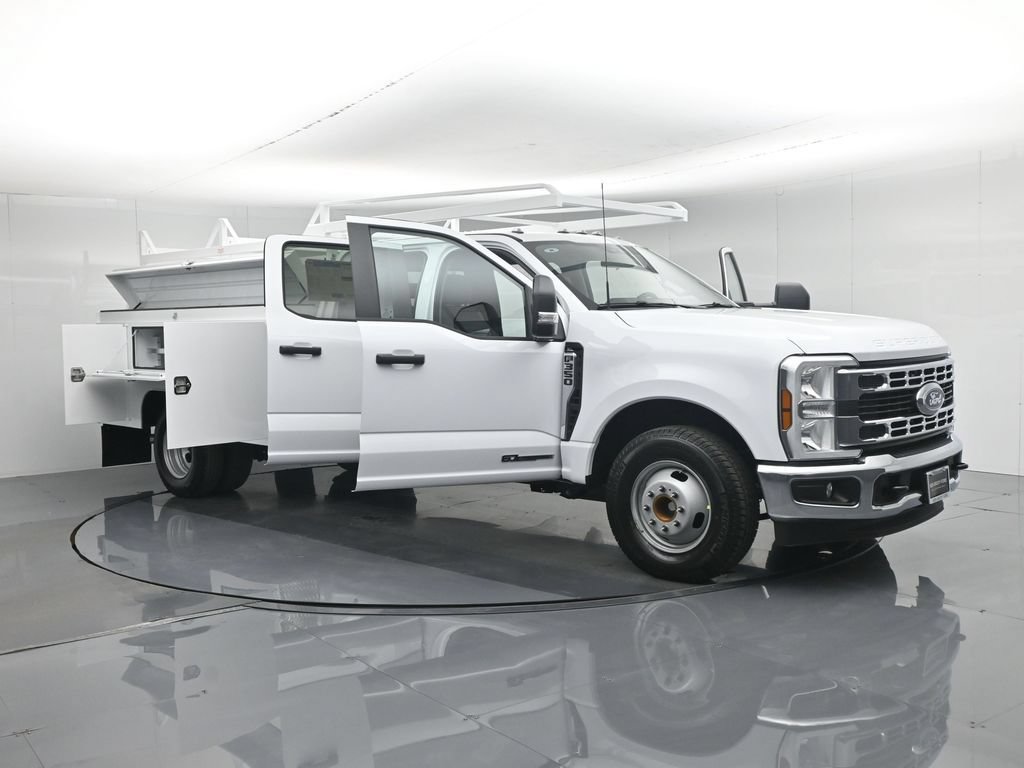 New 2026 Ford F350 XL w/ XL Chrome Package RWD image 39