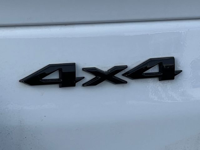 New 2026 Jeep Grand Cherokee Altitude image 2