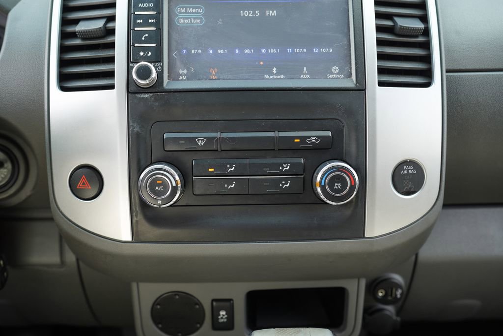 Used 2019 Nissan Frontier SV image 31