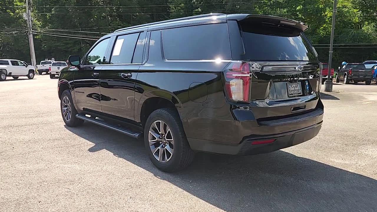 Used 2021 Chevrolet Suburban Z71 w/ Z71 Signature Package AWD/4WD image 4