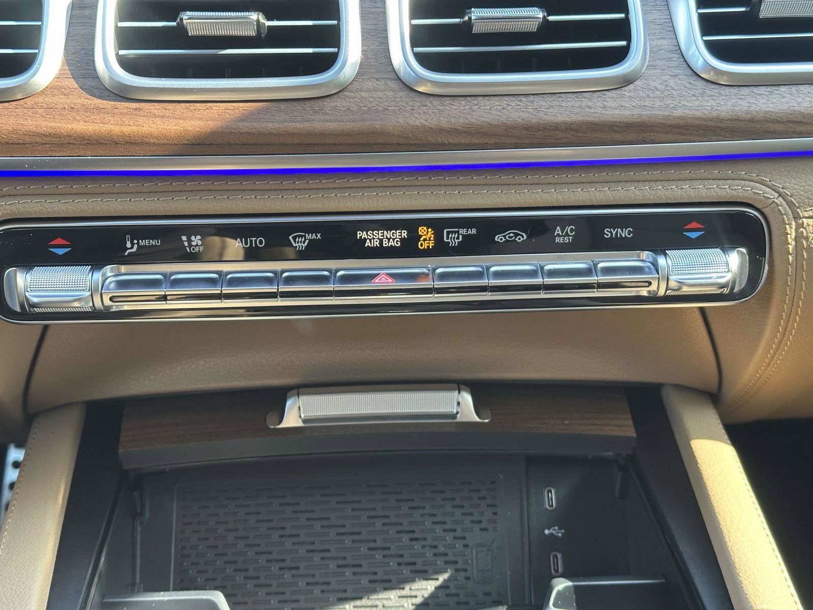 New 2026 Mercedes-Benz GLS 450 4MATIC image 22