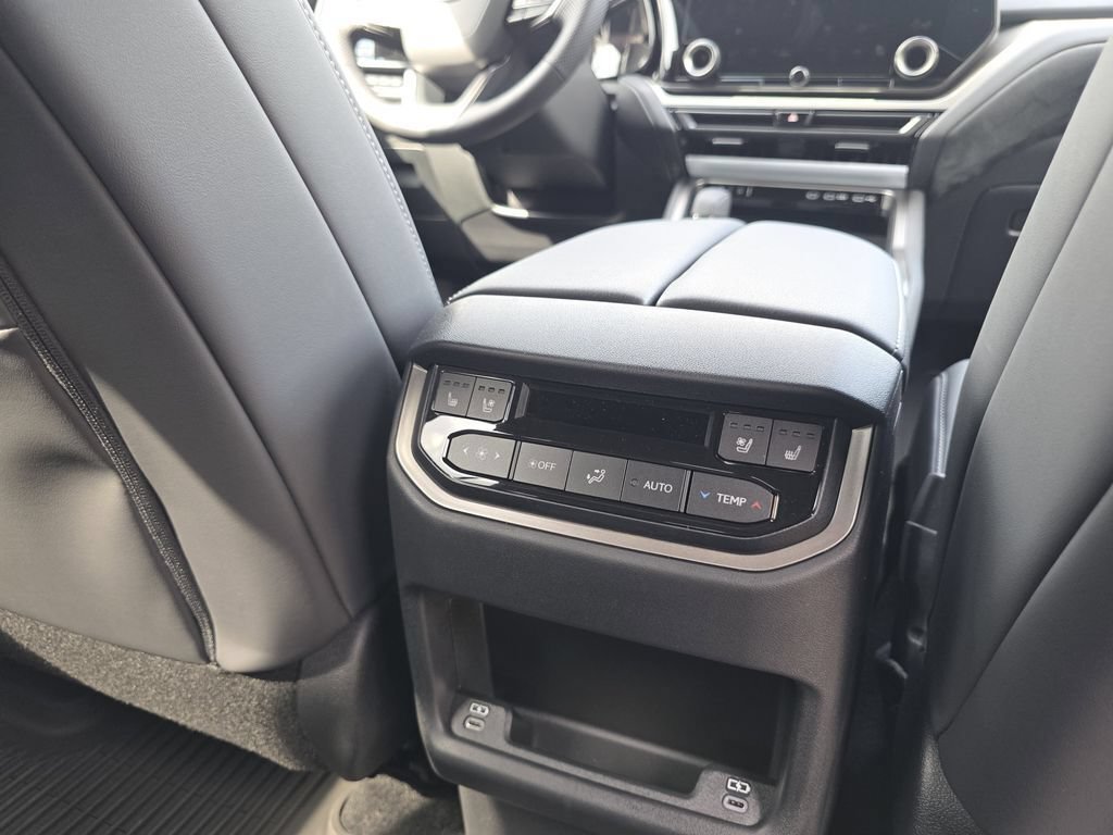 New 2026 Lexus TX 500h AWD image 26