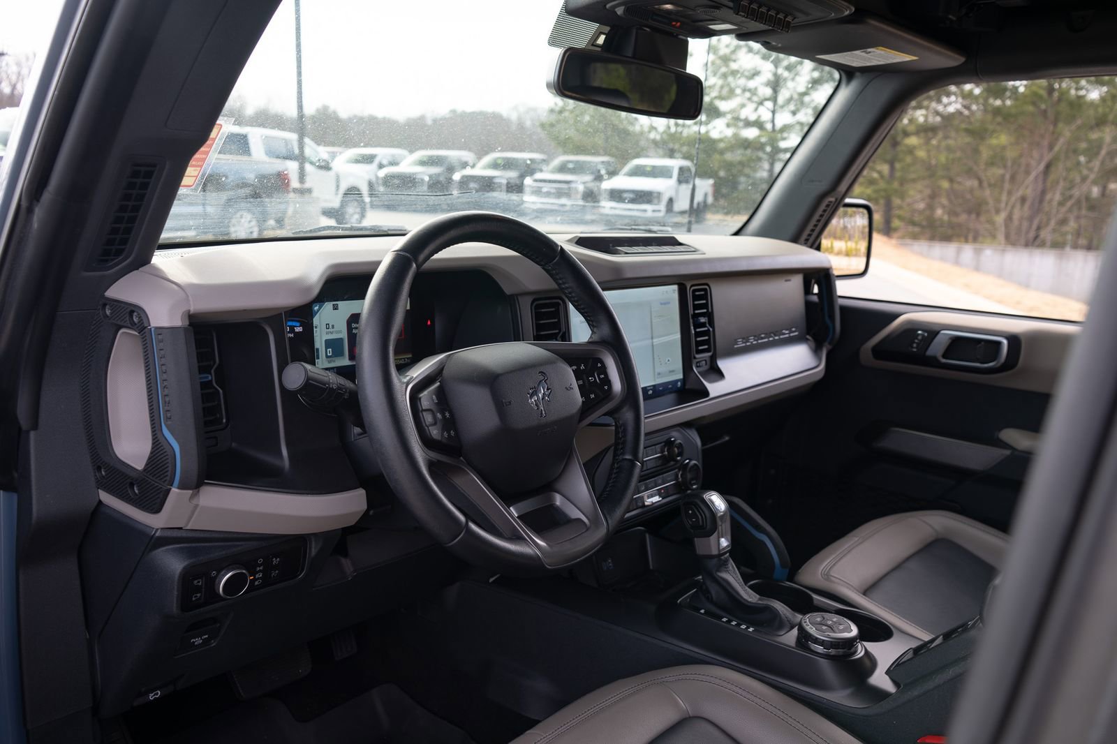 Used 2023 Ford Bronco Wildtrak image 13