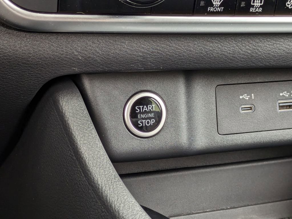 Certified 2023 Nissan Rogue SV image 27