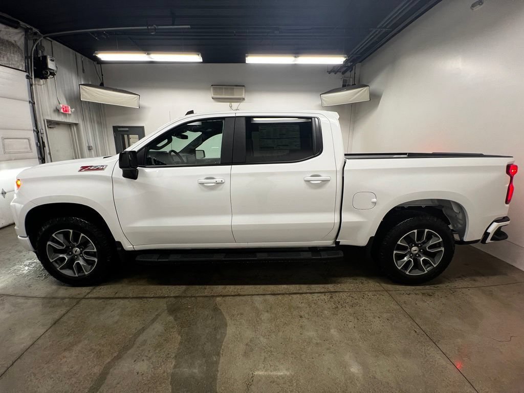 New 2026 Chevrolet Silverado 1500 RST w/ Convenience Package II AWD/4WD image 8