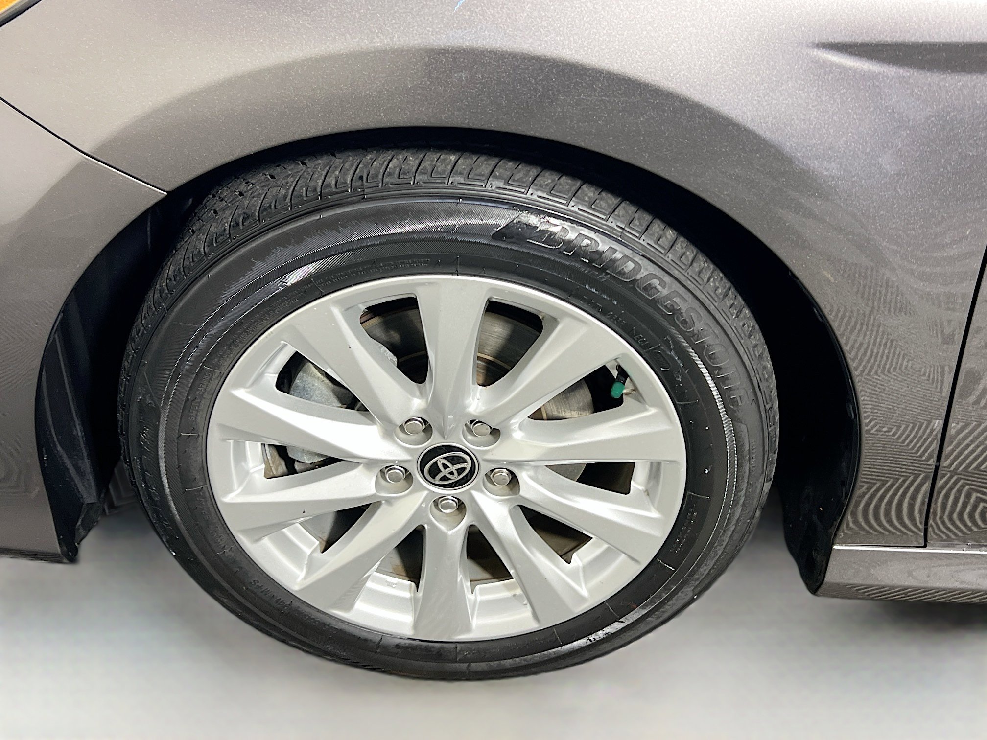 Used 2020 Toyota Camry LE image 13