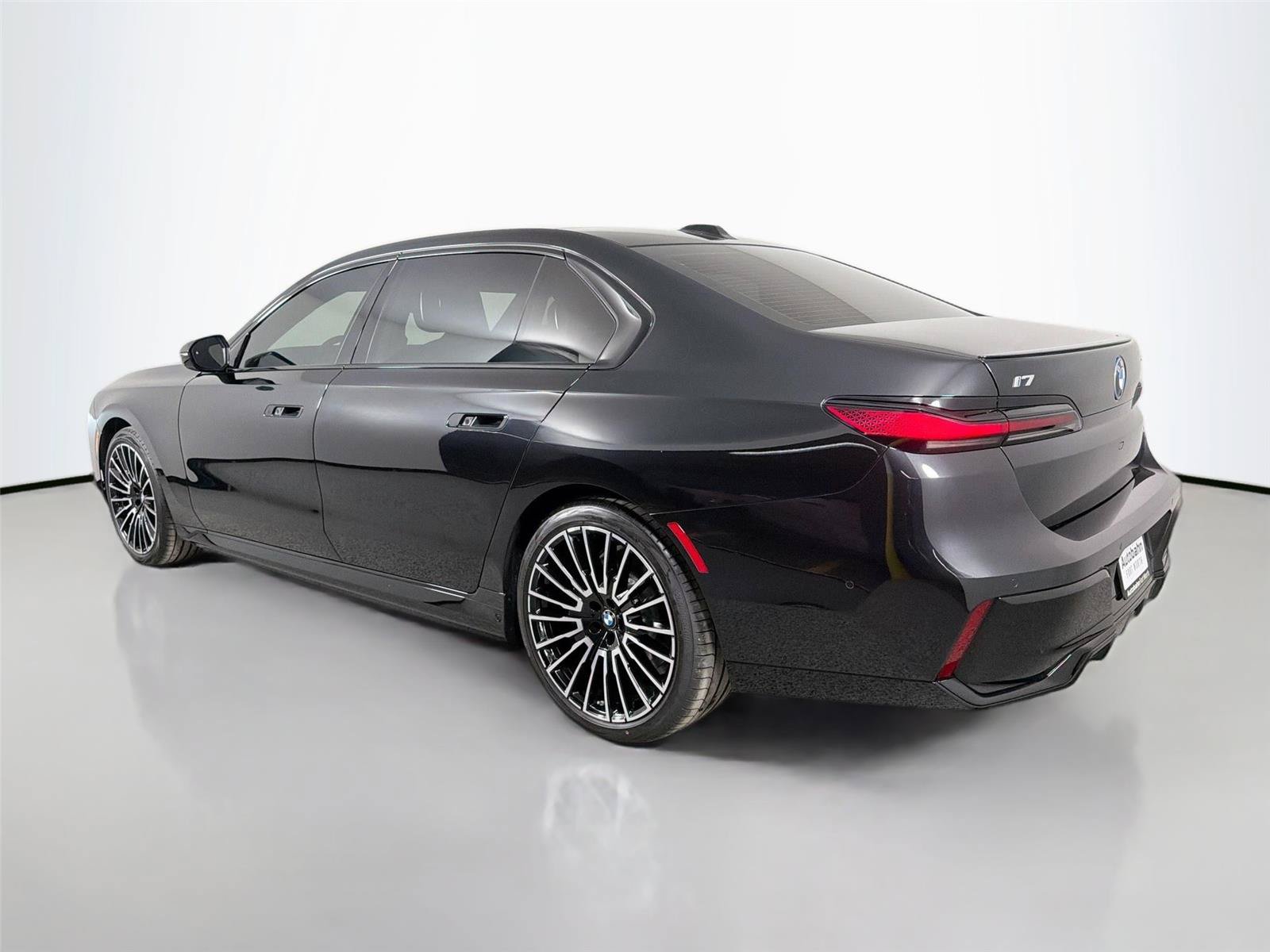 New 2026 BMW i7 xDrive60 w/ Executive Package AWD/4WD image 13