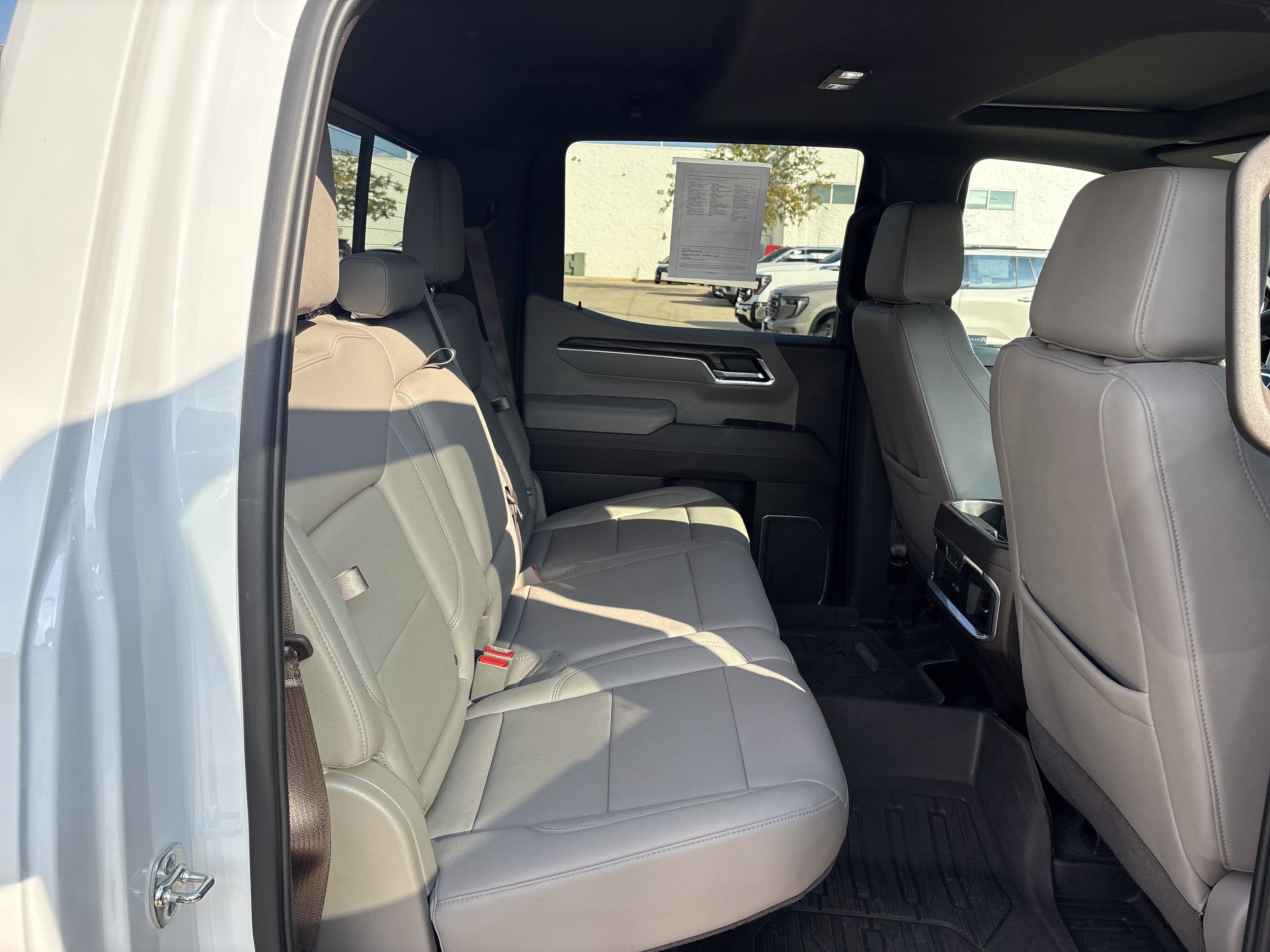 Used 2025 GMC Sierra 1500 SLT w/ SLT Premium Plus Package AWD/4WD image 20