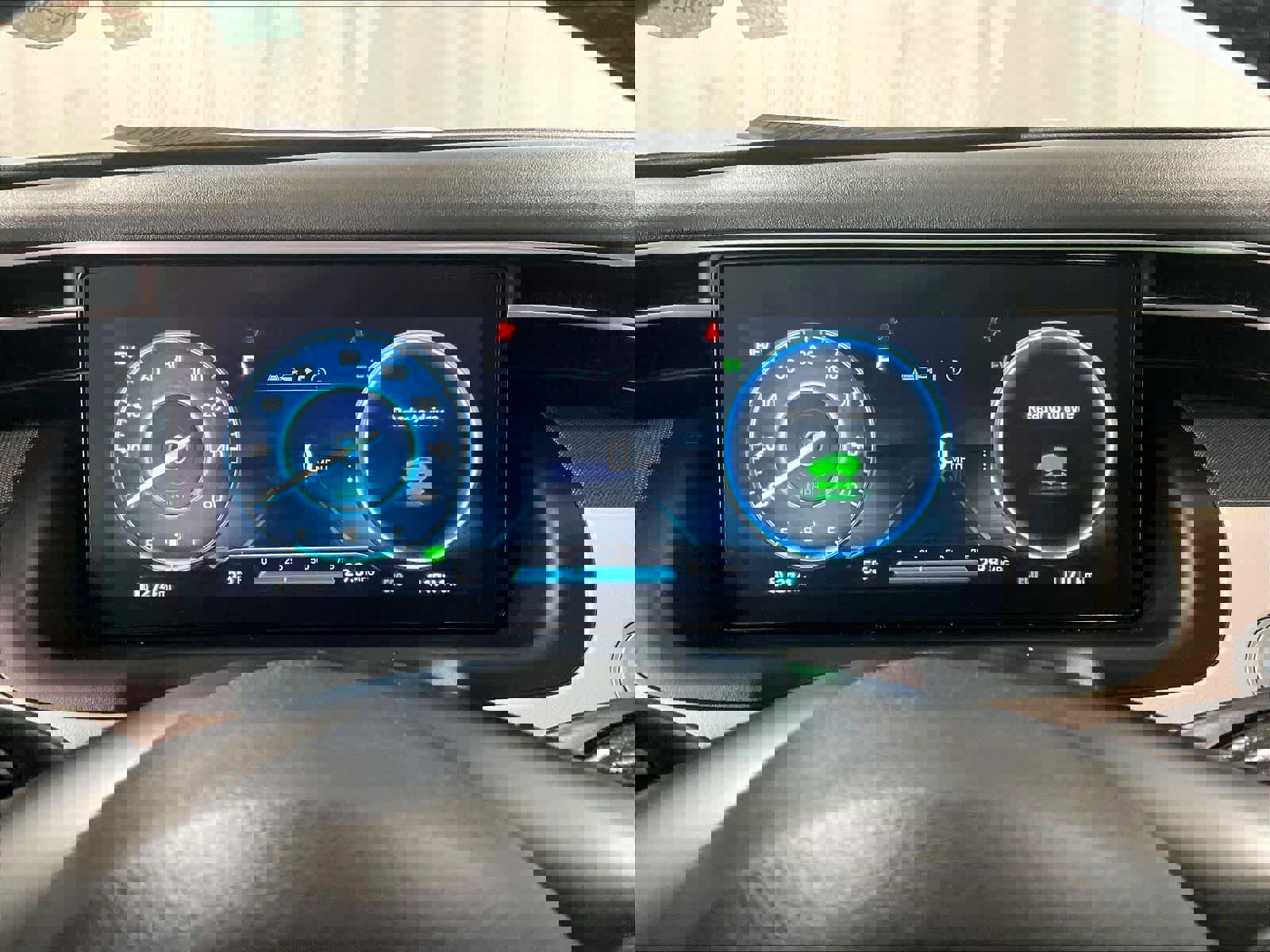 Used 2024 Hyundai Tucson Limited image 25