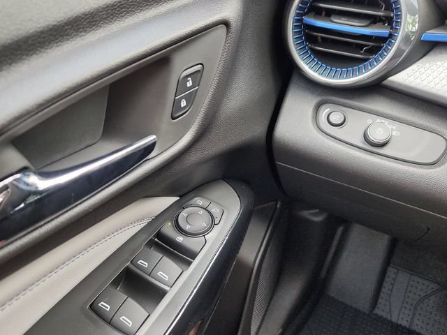 New 2026 Chevrolet Trax LT w/ Driver Confidence Package FWD image 22