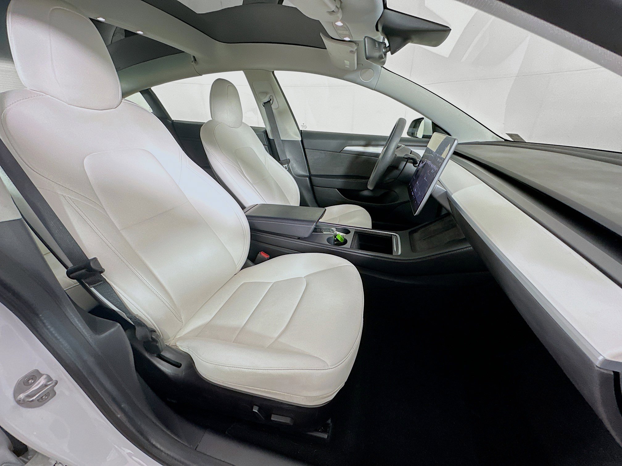 Used 2021 Tesla Model 3 Performance image 30