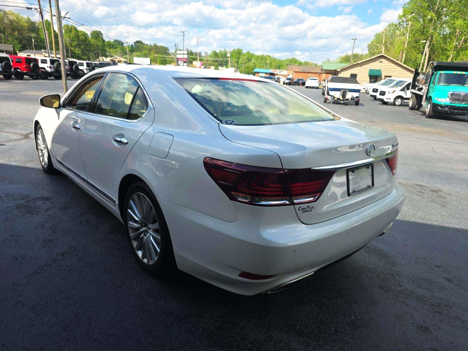 Used 2014 Lexus LS 460 w/ Comfort Package RWD image 3