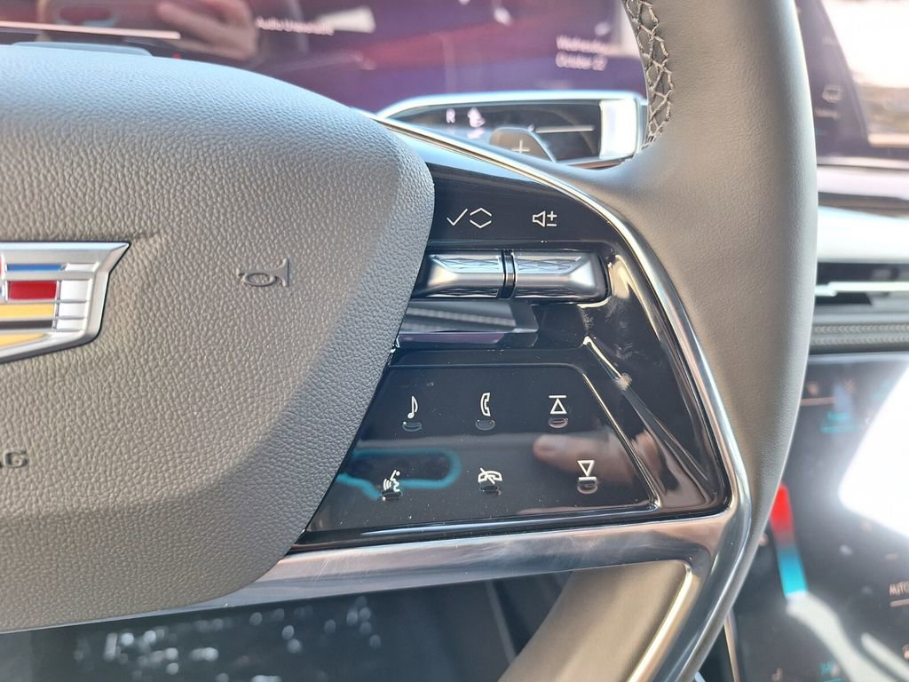 New 2026 Cadillac Escalade ESV Luxury w/ LPO, Radiant Package image 19