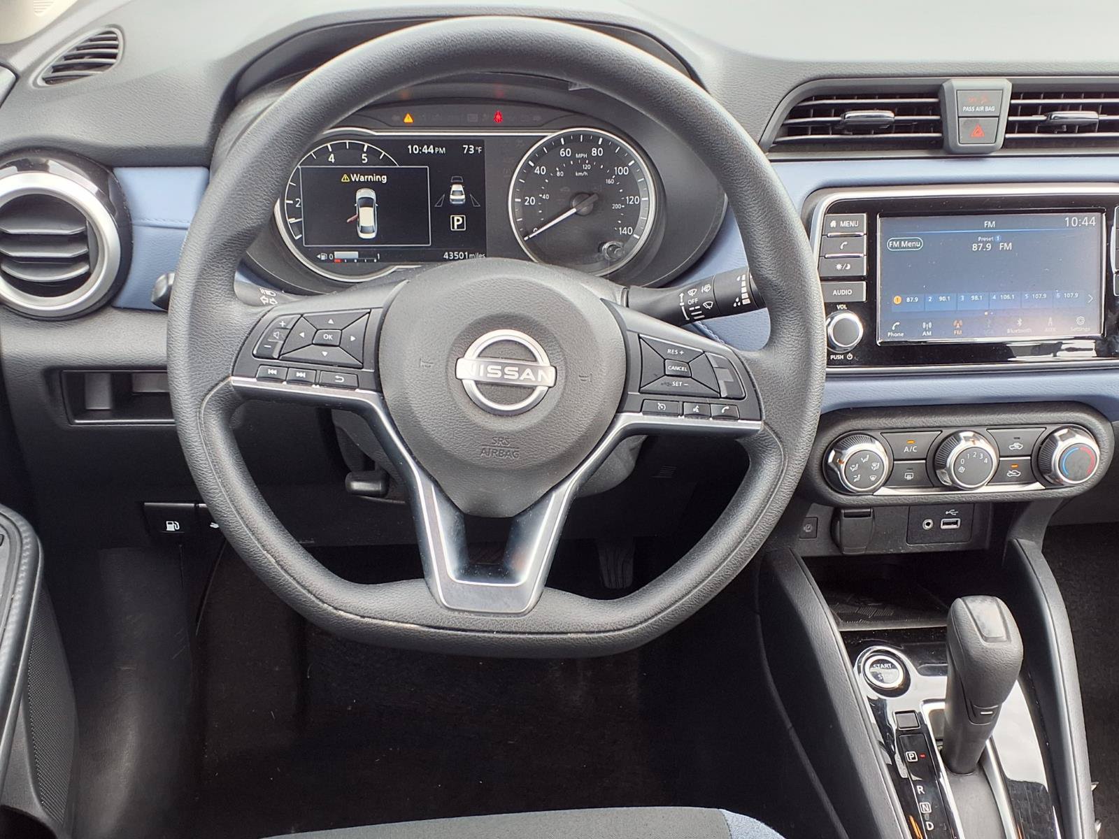 Used 2024 Nissan Versa SV FWD image 4