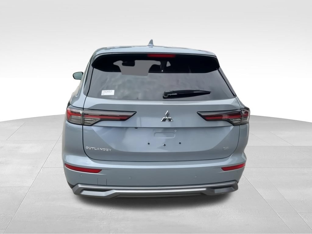 New 2026 Mitsubishi Outlander SE FWD image 7