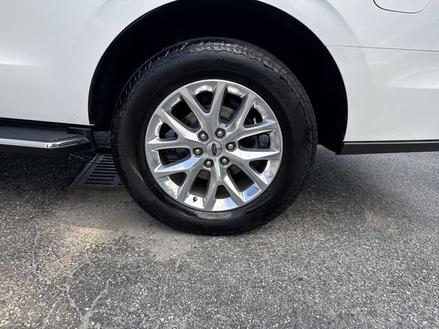 Used 2020 Ford Expedition XLT w/ Equipment Group 202A RWD image 34