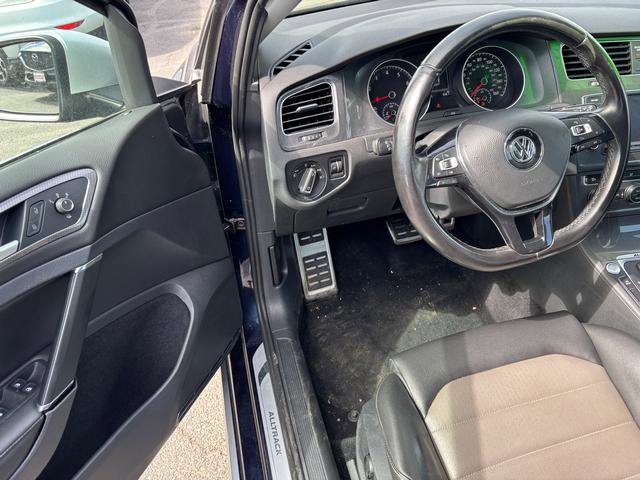 Used 2017 Volkswagen Golf Alltrack SE image 9