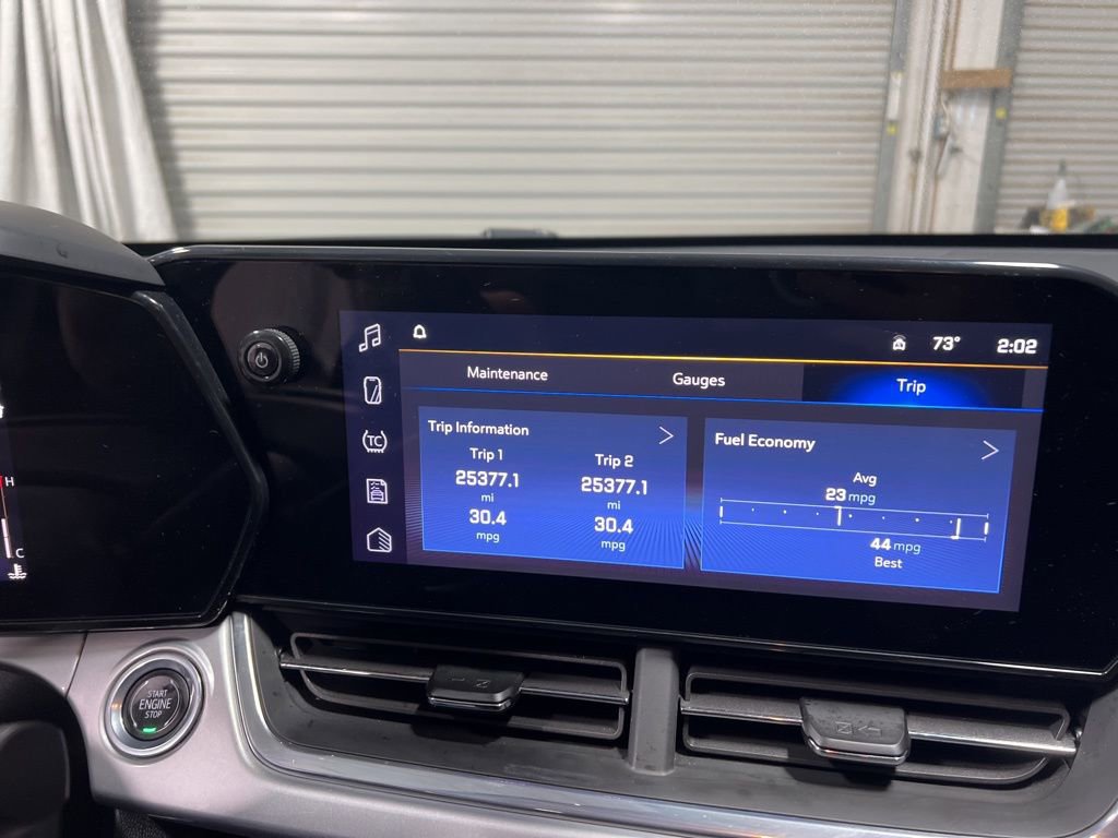 Used 2025 Chevrolet Trax LT image 31