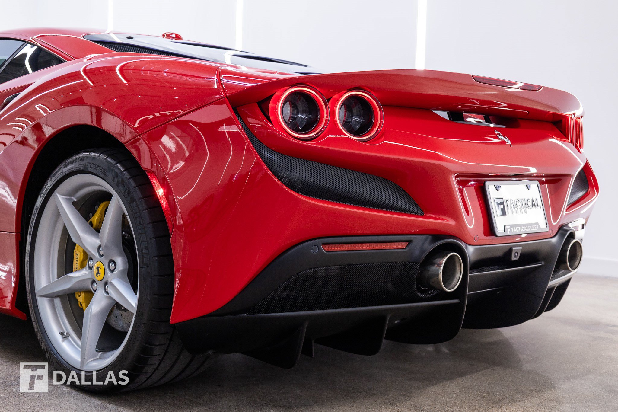 Used 2022 Ferrari F8 Tributo RWD image 12