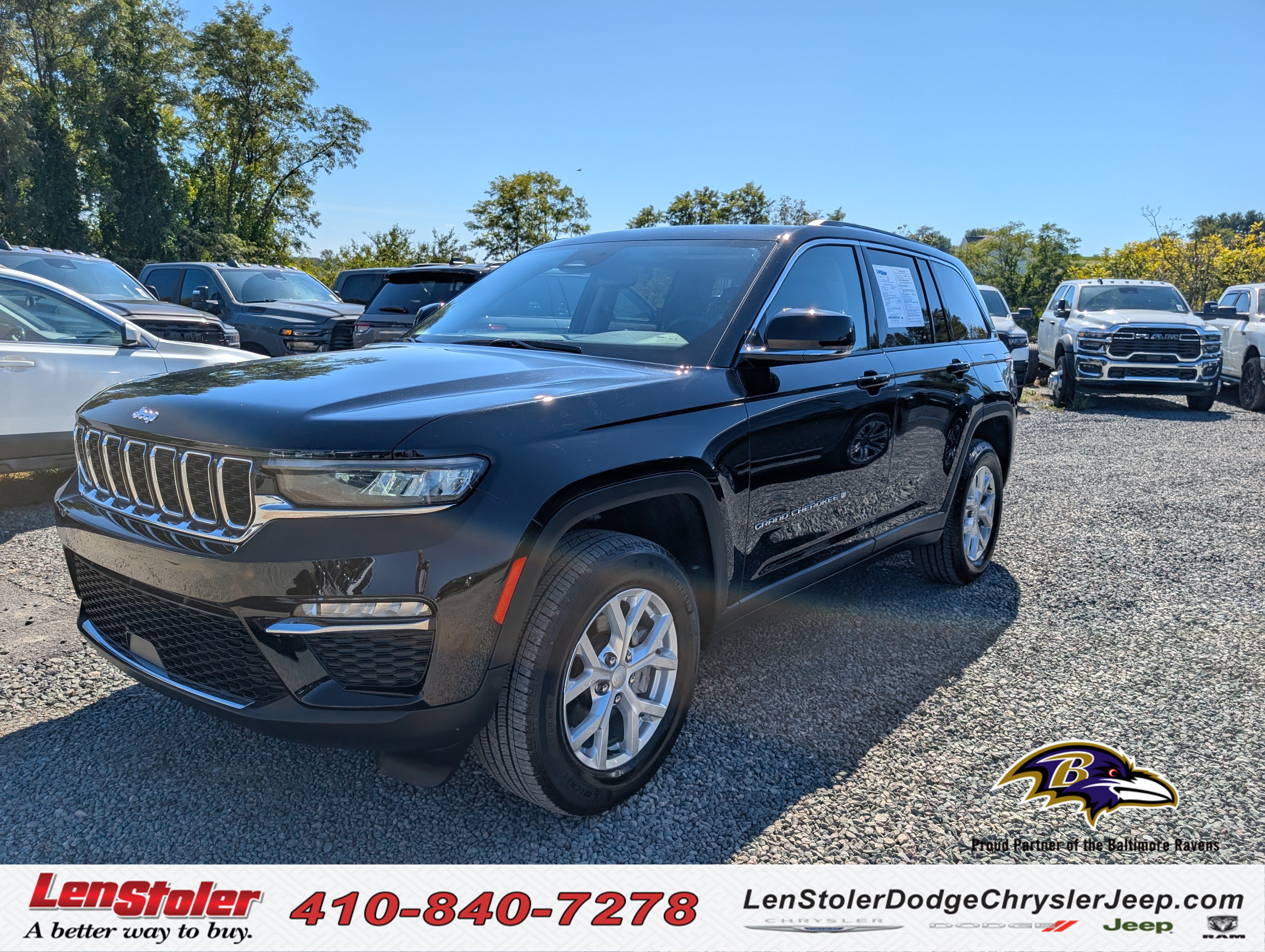 Used 2023 Jeep Grand Cherokee Limited w/ Trailer Tow Prep Group (B) AWD/4WD image 1
